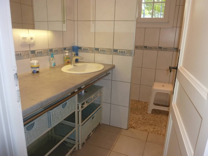 Location de vacances - Villa à Sainte-Maxime - Salle d'eau : douche italienne