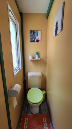 Location de vacances - Chalet à Saint-Leu - WC independant  vue sur jardin