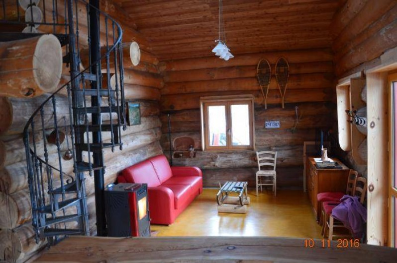 Location de vacances - Chambre d'hôtes à Saint-Anthème - Chalet en rondins de bois