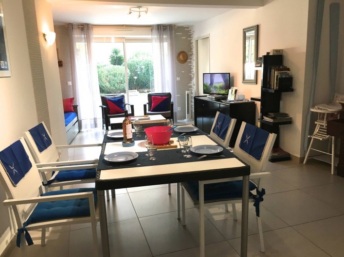 Location de vacances - Appartement à Sanary-sur-Mer - CAP SUD - Un lieu de vie spacieux et lumineux