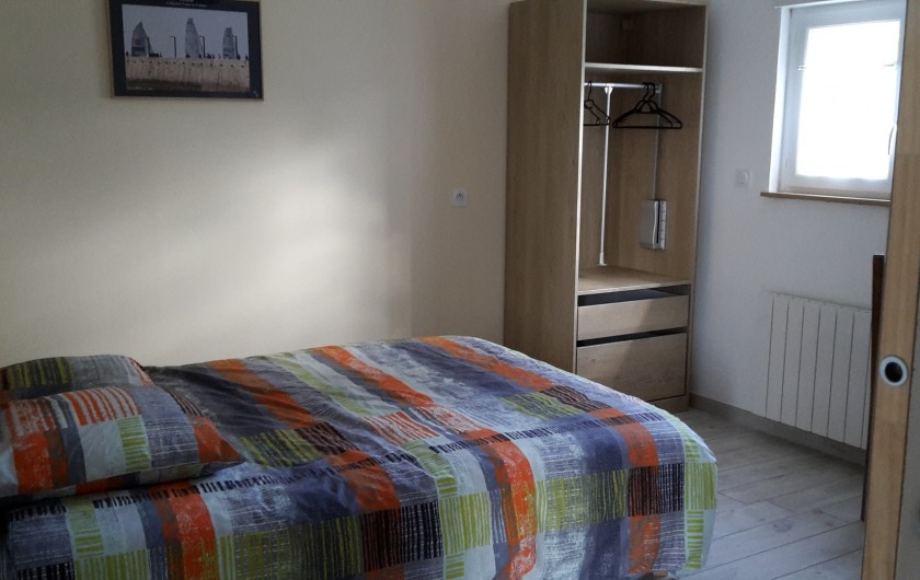 Location de vacances - Gîte à Bosville - chambre RdC lit 140
