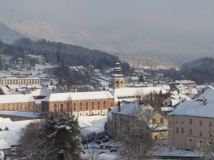 Location de vacances - Villa à Senones - Vue sur la vallée en hiver