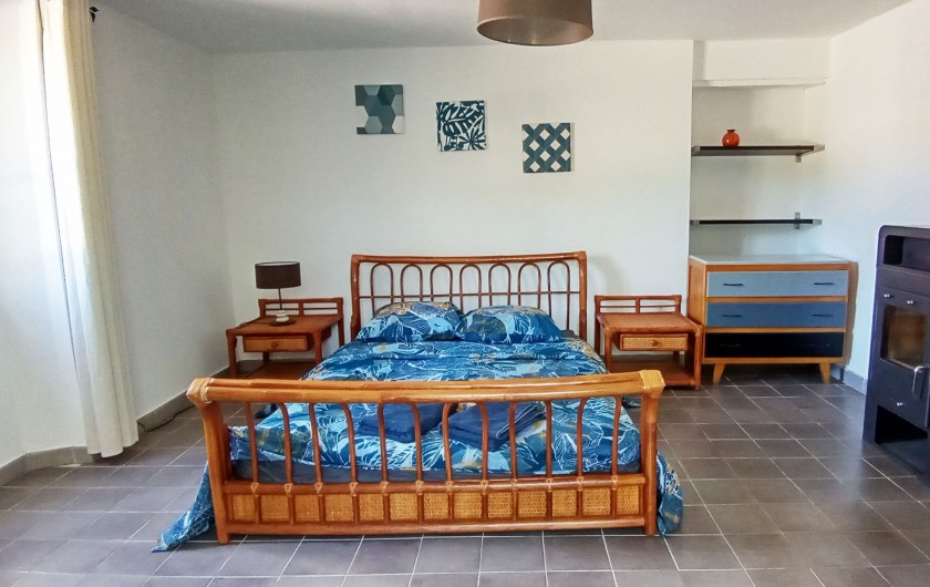 Location de vacances - Mas à Sahune - 1er étage Chambre 4 lits simples
