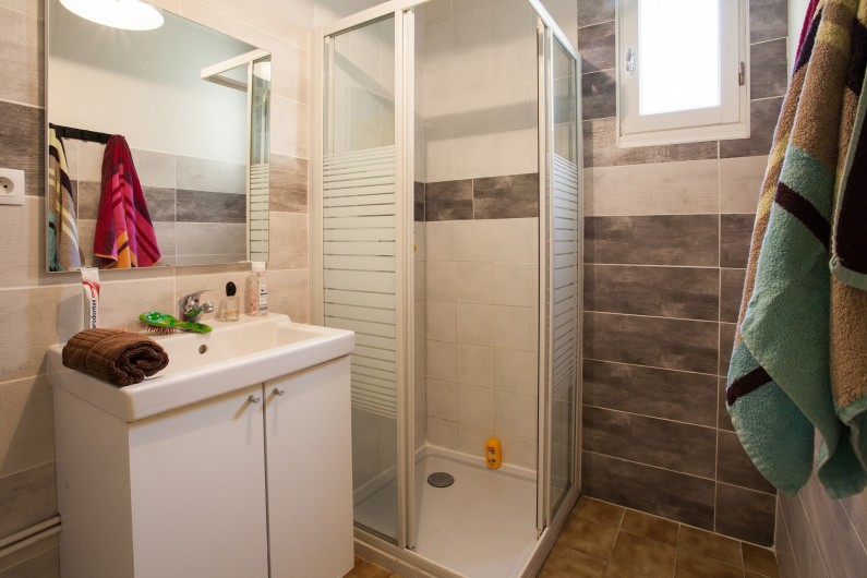 Location de vacances - Gîte à Calviac-en-Périgord - salle d'eau