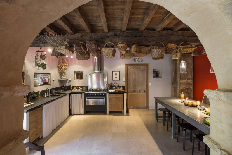 Location de vacances - Maison - Villa à Saint-Maden - Cuisine, table pour 10/12