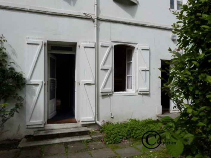 Location de vacances - Appartement à Bagnères-de-Luchon - Entrée sur cour