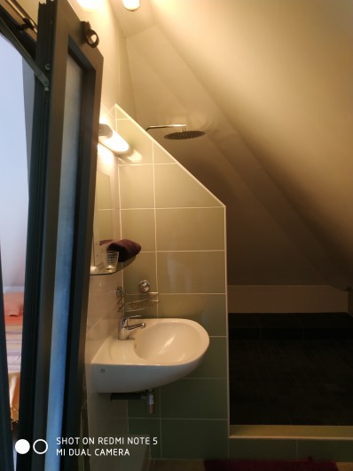 Location de vacances - Studio à Terre Sainte - Salle d'eau, douche à l'italienne