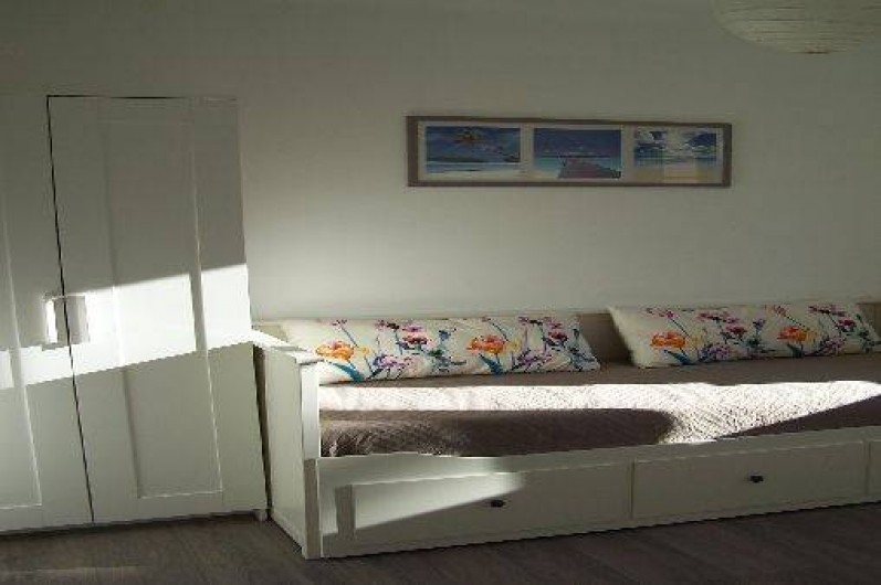 Location de vacances - Appartement à Cannes - Chambre 2 : 1 lit 80x200 convertible 160x200