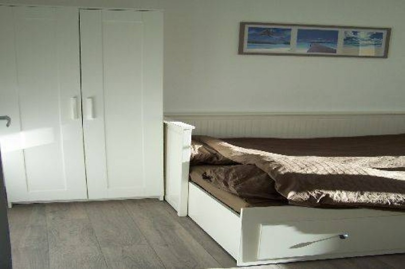 Location de vacances - Appartement à Cannes - Chambre 2 : lit déplié en 160x200