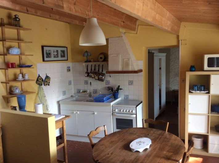Location de vacances - Maison - Villa à Saint-Pierre-d'Oléron - Petite maison: Espace cuisine/ salle à manger