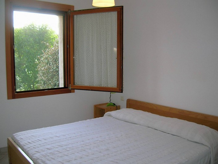 Location de vacances - Appartement à Lumio - Chambre avec lit extra-large