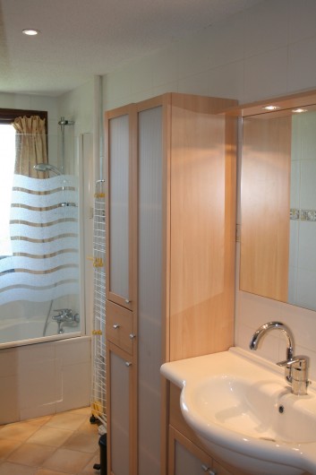 Location de vacances - Appartement à Peisey-Nancroix - Salle de Bain