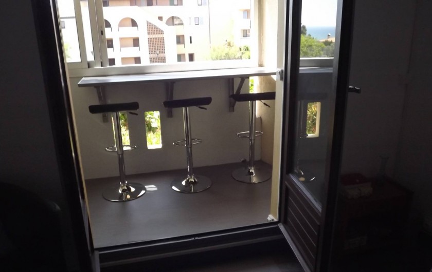 Location de vacances - Studio à Saint-Pierre la Mer - loggia avec baies coulissantes