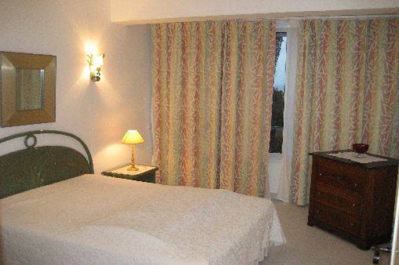 Location de vacances - Villa à Bormes-les-Mimosas - Une chambre