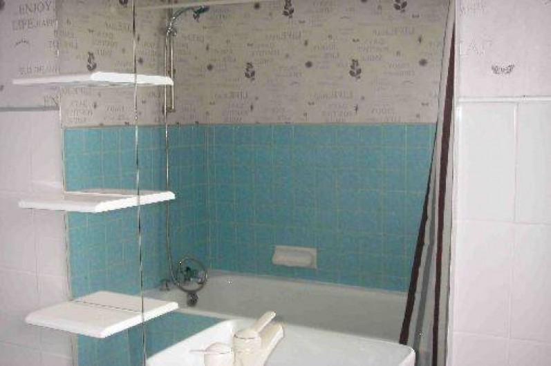 Location de vacances - Maison - Villa à Roscoff - Salle de bains du haut