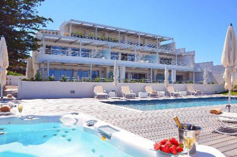 Location de vacances - Appartement à L'Île-Rousse - Jacuzzi exterieur