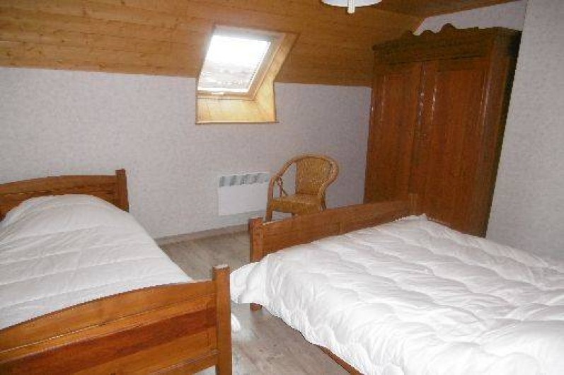 Location de vacances - Gîte à Le Claux - Chambre 2 - Étage