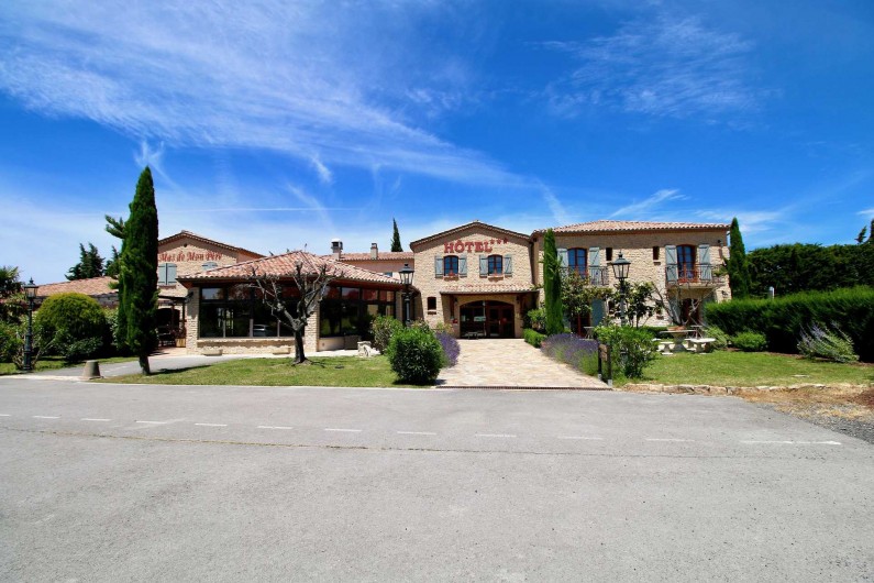 Location de vacances - Hôtel - Auberge à Saint-Jean-le-Centenier - vue d'ensemble du MAS