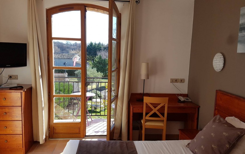 Location de vacances - Hôtel - Auberge à Saint-Jean-le-Centenier - Chambre 31 avec balcon