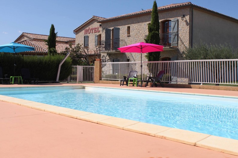 Location de vacances - Hôtel - Auberge à Saint-Jean-le-Centenier - Piscine