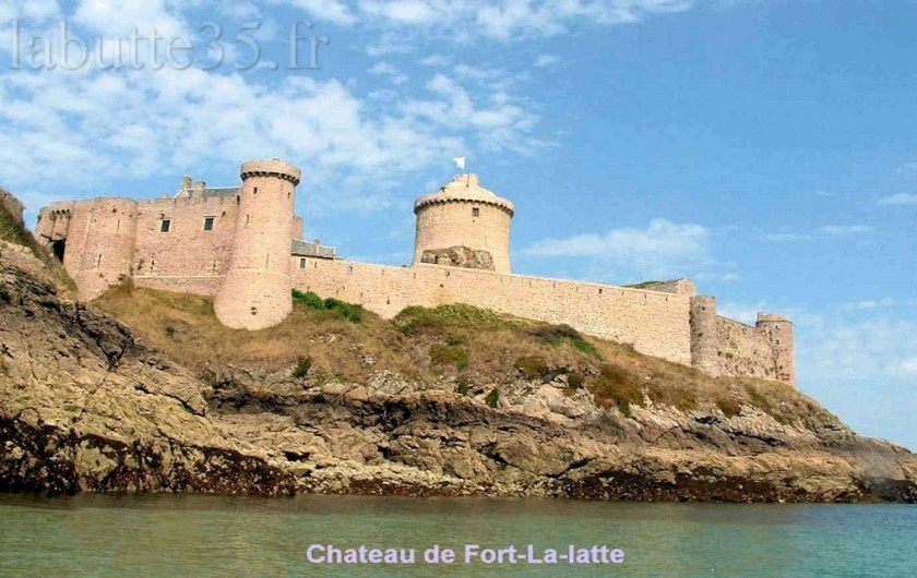 Location de vacances - Gîte à Saint-Lunaire - Fort-La-Latte  Château de la Roche Goyon à 35 Km