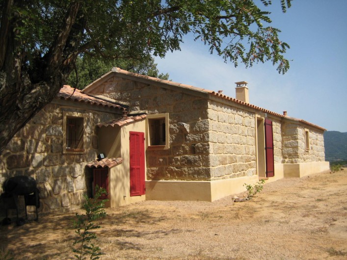 Location de vacances - Appartement à Sartène - Arrière de la maison