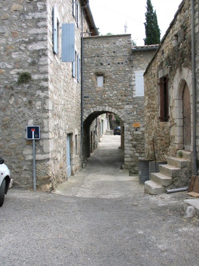 Location de vacances - Gîte à Vogüé - Rue du village