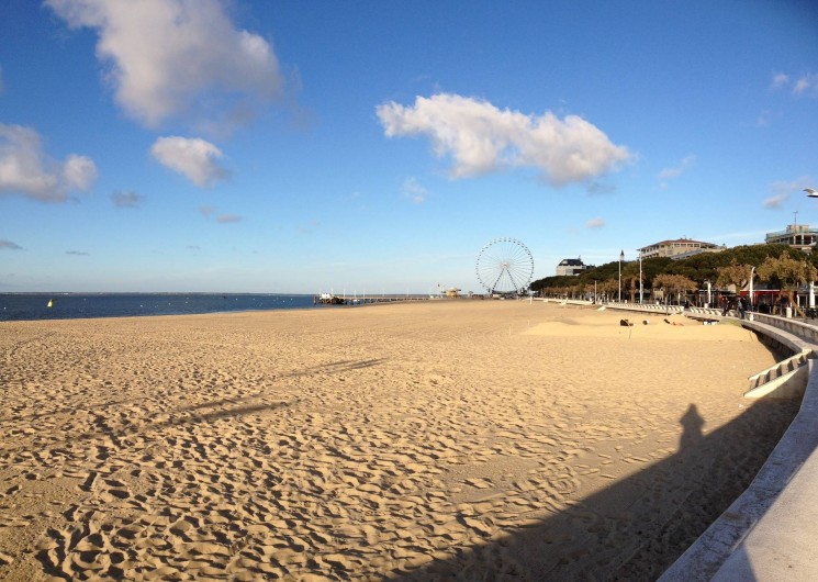 Location de vacances - Appartement à Arcachon - plage à 100m de l'appartement