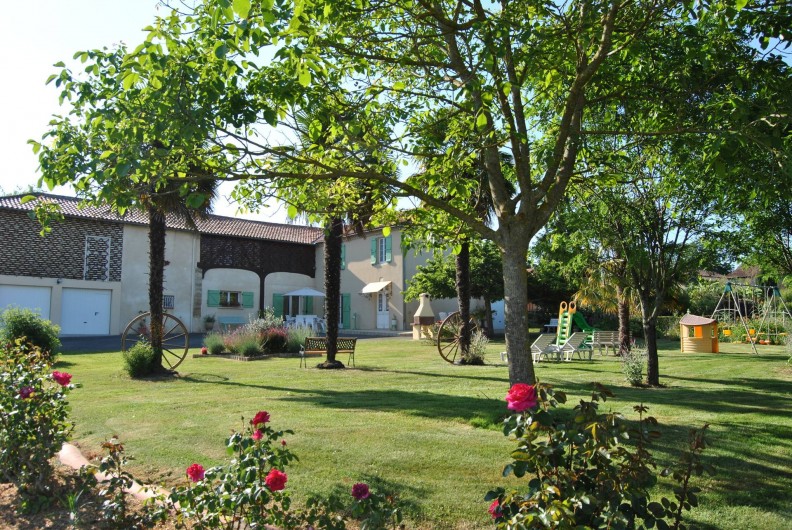 Location de vacances - Gîte à Duffort - Vue d'ensemble du gîte