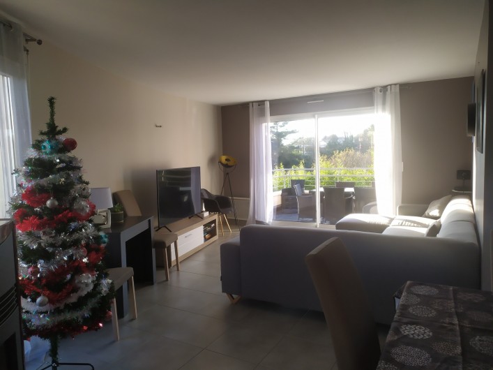 Location de vacances - Villa à Clohars-Carnoët - SALON AVEC TERRASSE