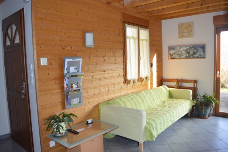 Location de vacances - Chalet à Saint-Hilaire - Pièce principale coin salon