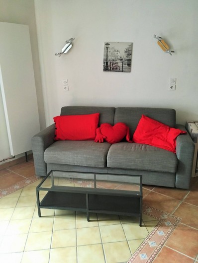 Location de vacances - Chambre d'hôtes à Auriac-du-Périgord - Salon de la chambre Coquelicot