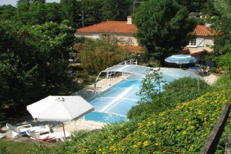 Location de vacances - Chambre d'hôtes à Velluire - Jardin et piscine Le Petit Massigny
