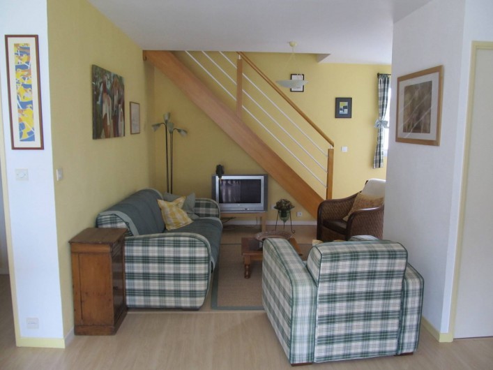 Location de vacances - Appartement à Bernières-sur-Mer - Coin TV