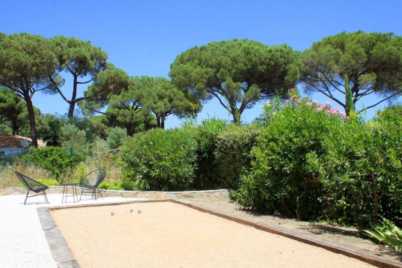 Location de vacances - Villa à Gassin - Terrain de pétanque