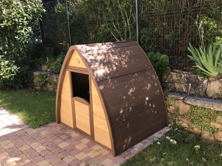 Location de vacances - Gîte à Baden - Cour commune avec jeux enfants