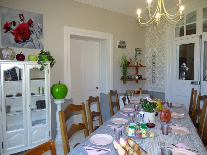 Location de vacances - Chambre d'hôtes à Bréville-les-Monts - salle des petits déjeuners
