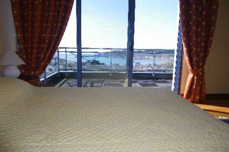 Location de vacances - Villa à Erquy - chambre parentale dressing et salle de bains privative