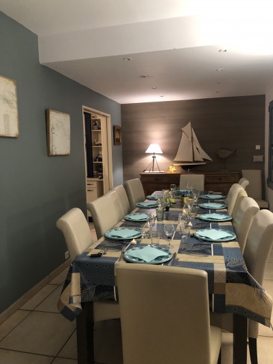 Location de vacances - Villa à Erquy - Table salle à manger
