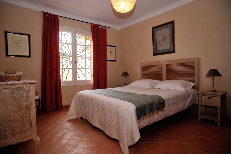 Location de vacances - Villa à Saint-Raphaël - Chambre 2 rez de chaussée