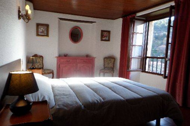 Location de vacances - Maison - Villa à Oletta - Chambre n°2 Orienté coté sud avec vue sur la montagne  Niveau deux