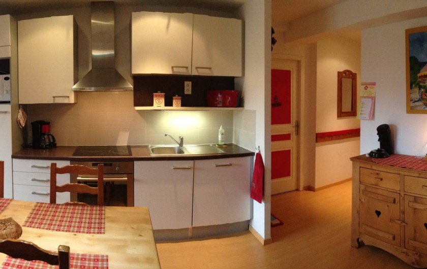 Location de vacances - Appartement à Gérardmer - Coin cuisine - lave-vaisselle