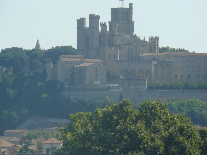 Location de vacances - Chambre d'hôtes à Villeneuve-lès-Béziers - Béziers tout proche, et sa cathédrale