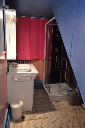 Location de vacances - Chalet à Le Grand Valtin - Salle de bain - RDC