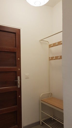 Location de vacances - Appartement à Charleval - le sas d'entrée de l'appart 5