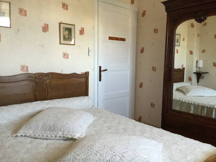 Location de vacances - Chambre d'hôtes à Saint-Malo - La chambre beige
