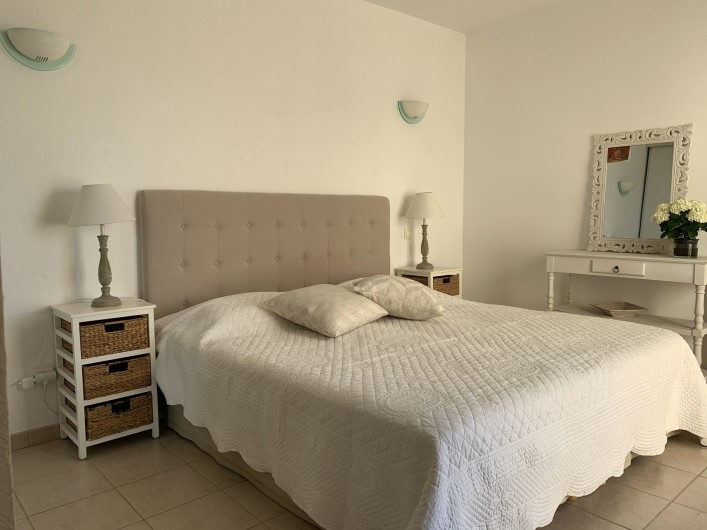 Location de vacances - Villa à Cagnes-sur-Mer - chambre 1 Room #1