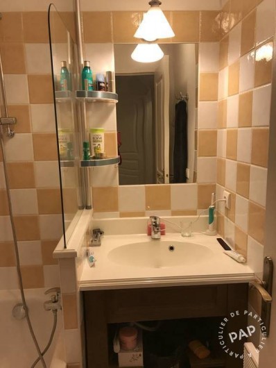 Location de vacances - Appartement à Les Claux - salle de bain avec baignoire