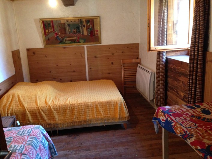 Location de vacances - Villa à Essert-Romand - La 3è chambre du bas