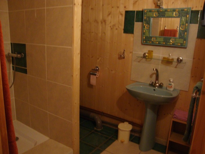 Location de vacances - Chambre d'hôtes à Saint-Didier-la-Forêt - salle de bains Poncia